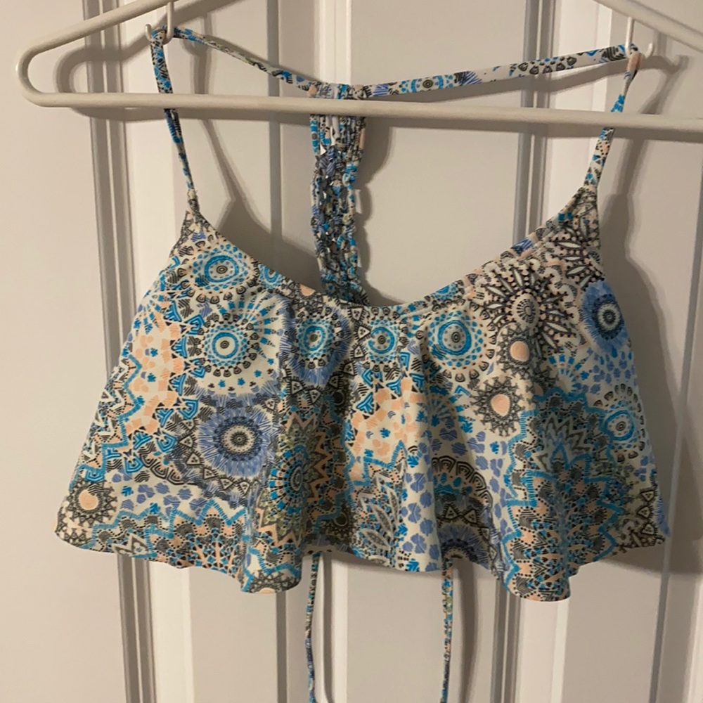 Women’s Bathing suit top size Large